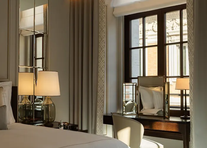 Corinthia Hotel