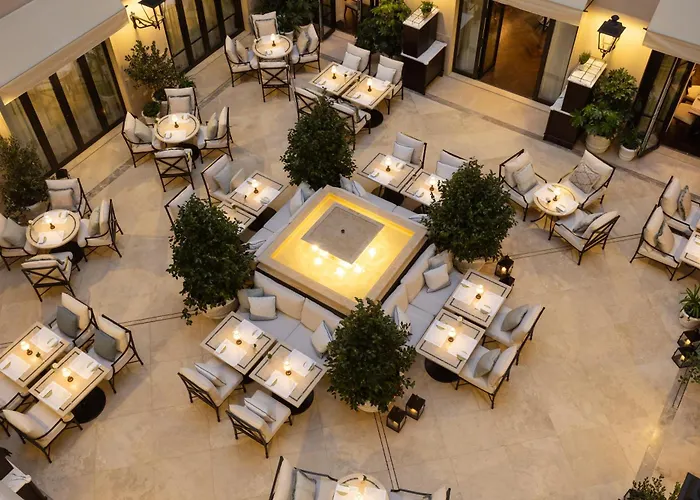 Corinthia Hotel