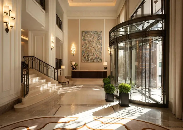 Corinthia Hotel