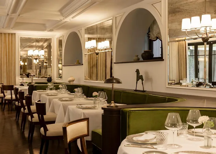 Corinthia Hotel