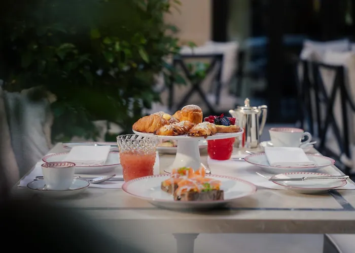 Hotel Corinthia